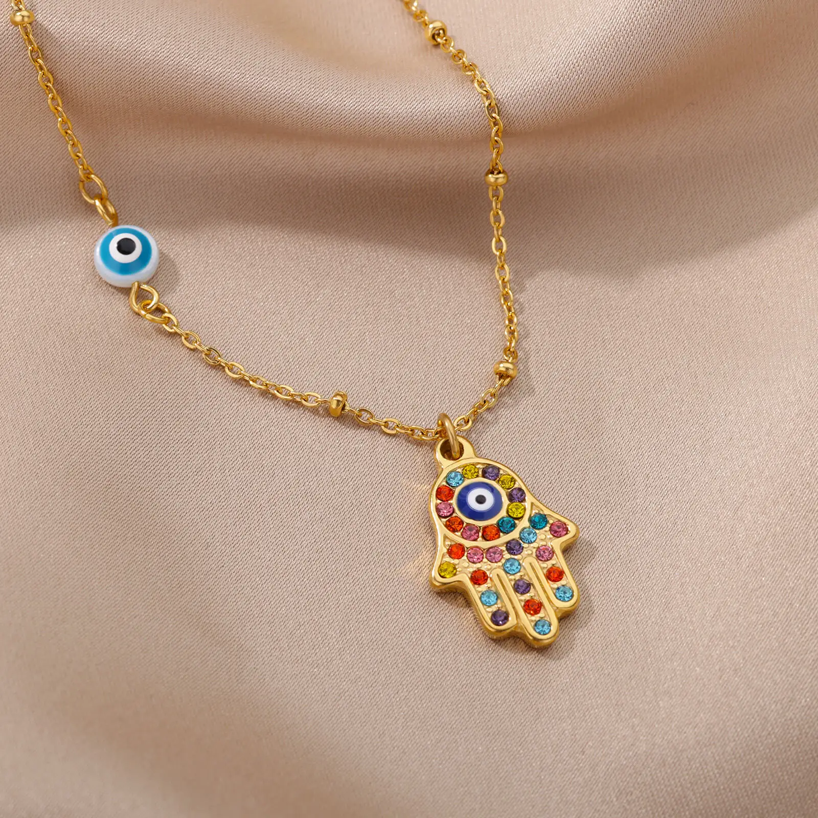 Collier Hamsa detail