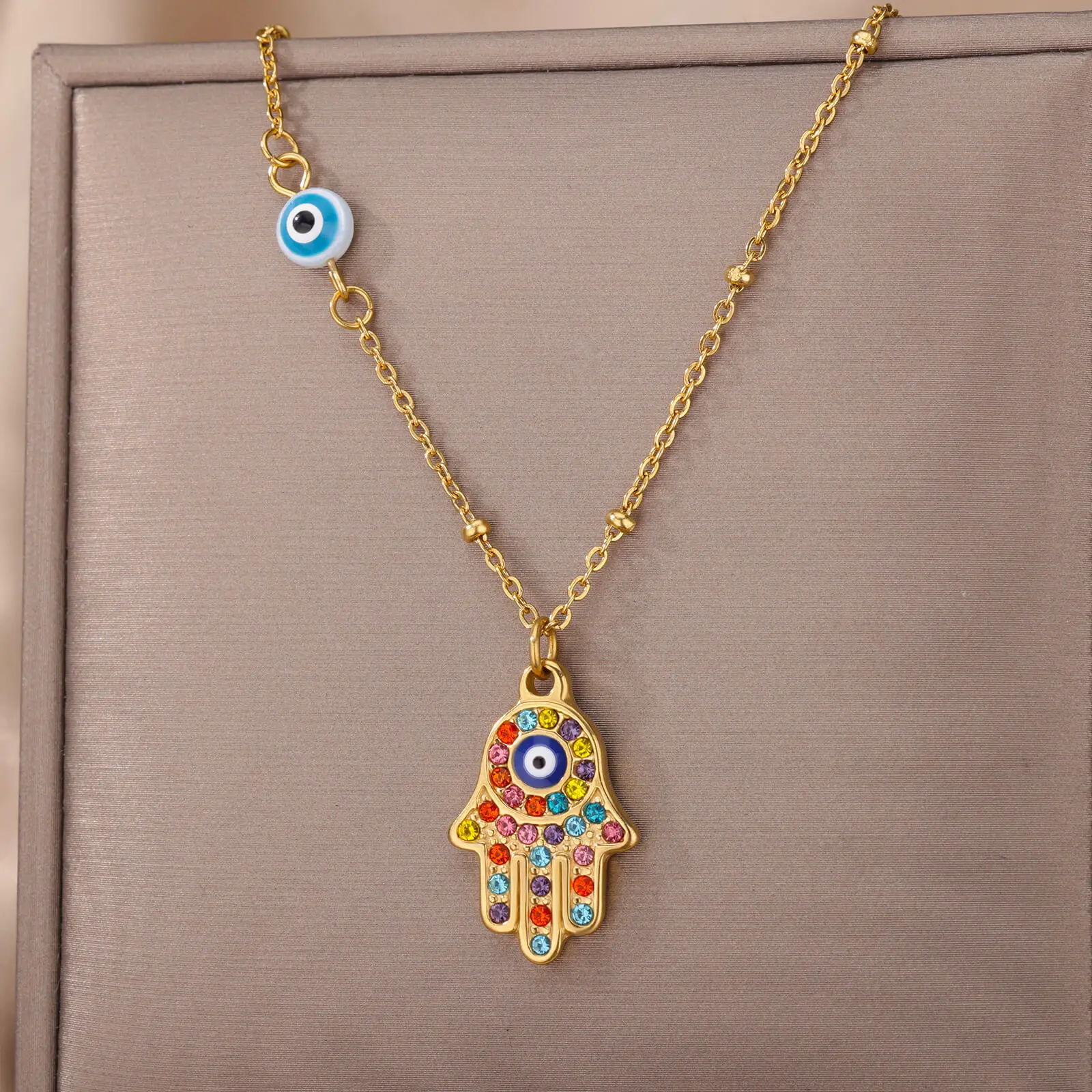 Collier Hamsa mauvais oeil Winged Charm
