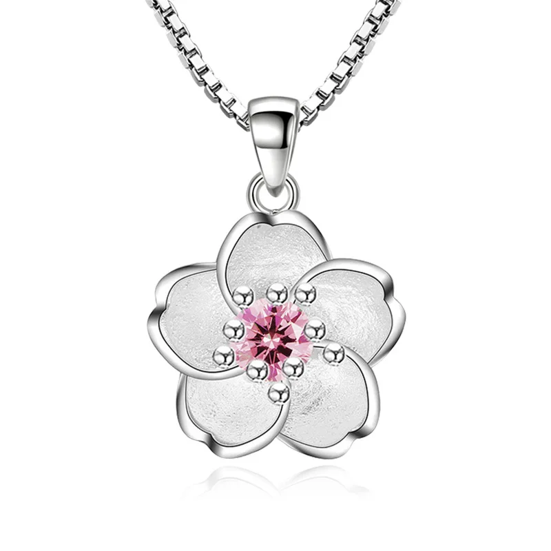 Collier pendentif fleur Winged Charm